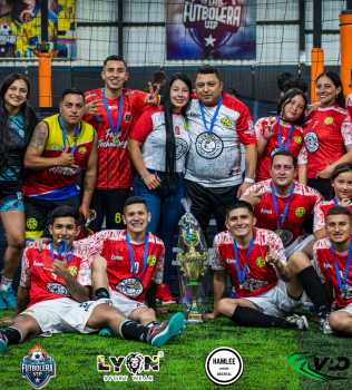 COMBO AZUL, CAMPEÓN DEL PRIMER TORNEO F-5 AMT EN LA FUTBOLERA VIP